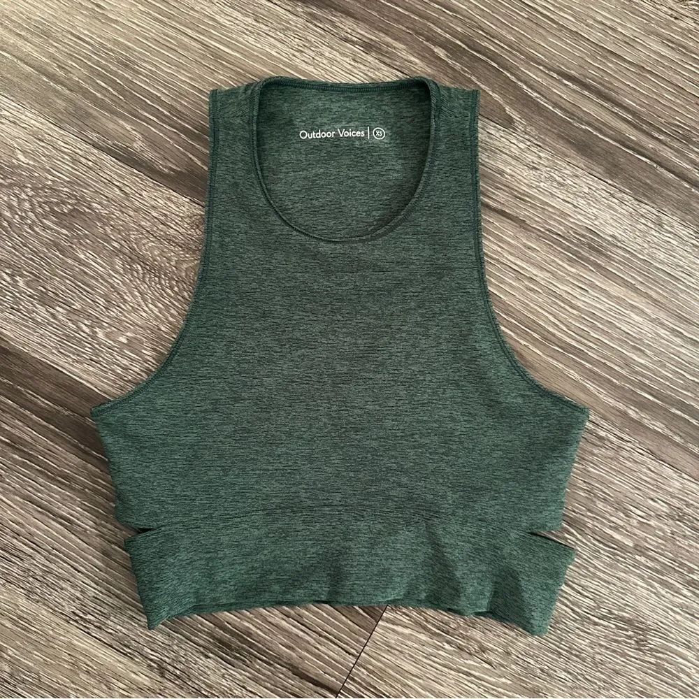Outdoor Voices Women's Back Cutout Sports Bra